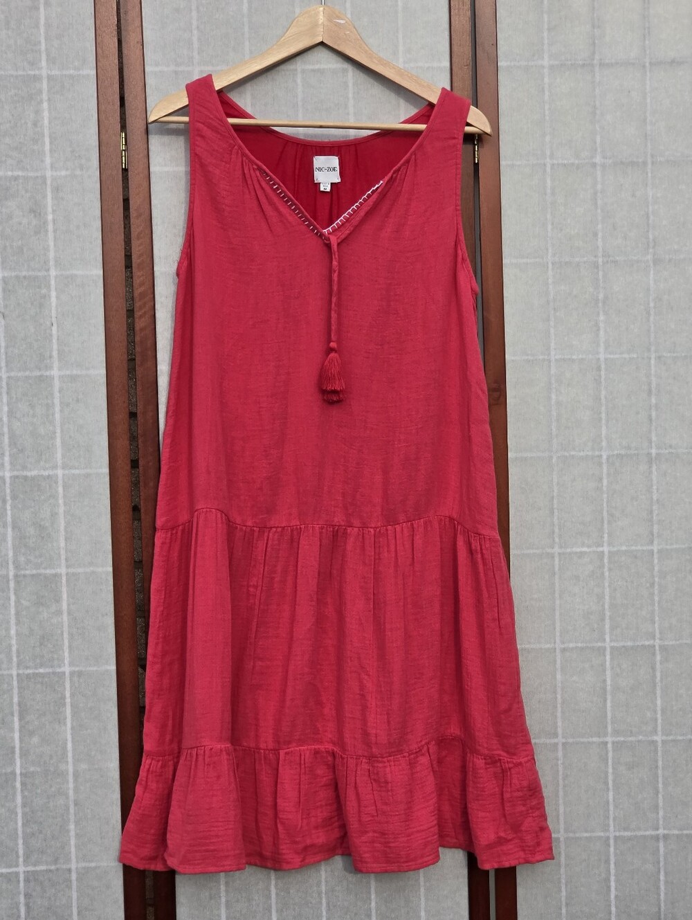 NIC+ZOE Red Tiered Midi Dress M Boho Festival Tassel Split Neck Coastal Vacation